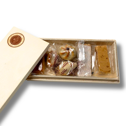 CAJA DE MADERA MINITURRONES Y MAZAPANES