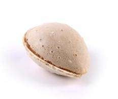 Almendras rellenas de turrón blando (oblea) , a granel 1 kg (65 a 75 unidades aprox)
