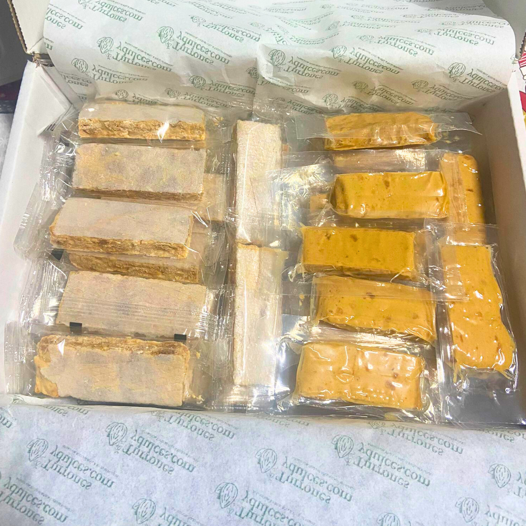 Porciones de Turrón Blando (Jijona)  y Duro (Alicante) en cajas a granel - Caja de 1,5kg  (60 unidades aprox)