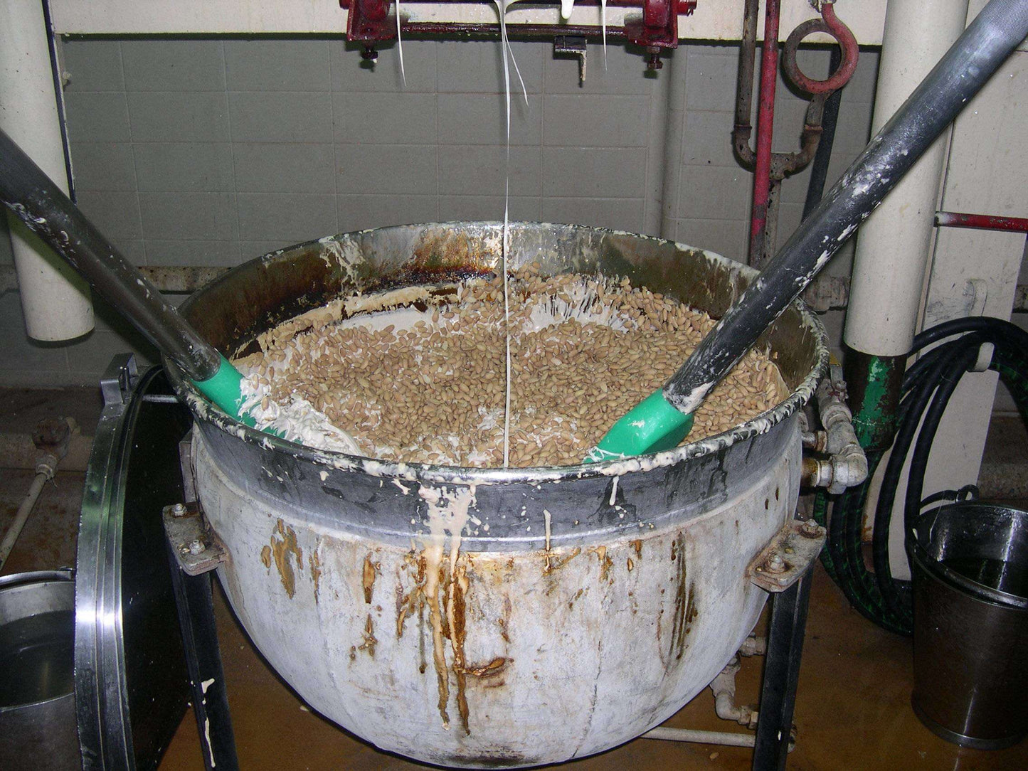 Caja de 12 unidades de Tortas de Turrón Duro Pico Sin Azucares Añadidos 150grs