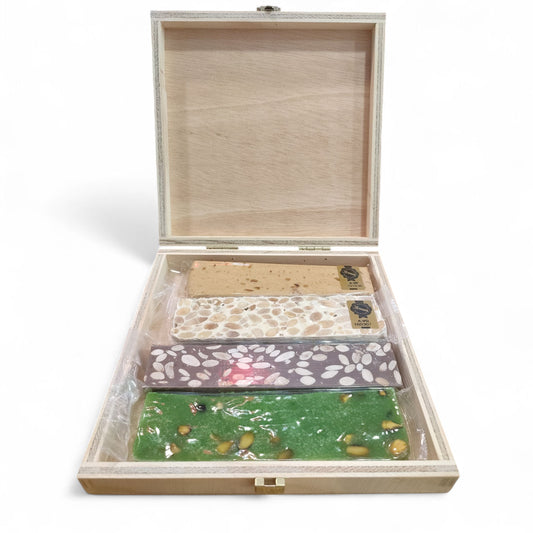 Estuche madera de 4 miniturrones de 100g